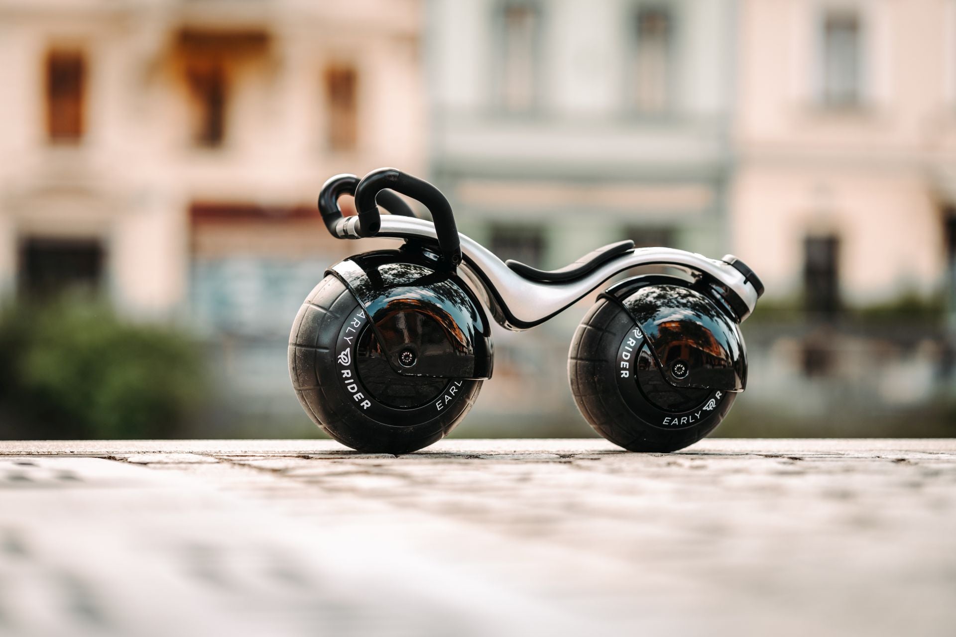 Bicicleta balans copii EARLY RIDER Super Velio 10 luni - 24 luni profil afara