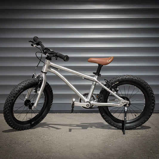 Cric EARLY RIDER pentru modelele 14" si 16" pana in 2025
