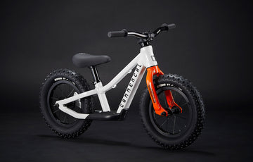 Bicicleta balans copii COMMENCAL Ramones 12″ PURE WHITE alb portocaliu fata
